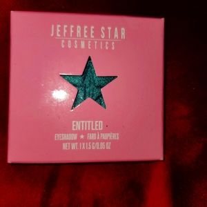 Entitled single pan shadow